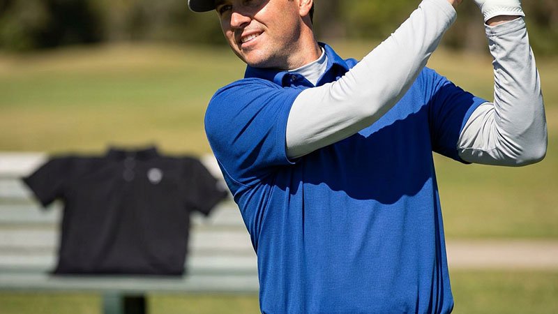 Golfer wearing a long-sleeve sun shirt